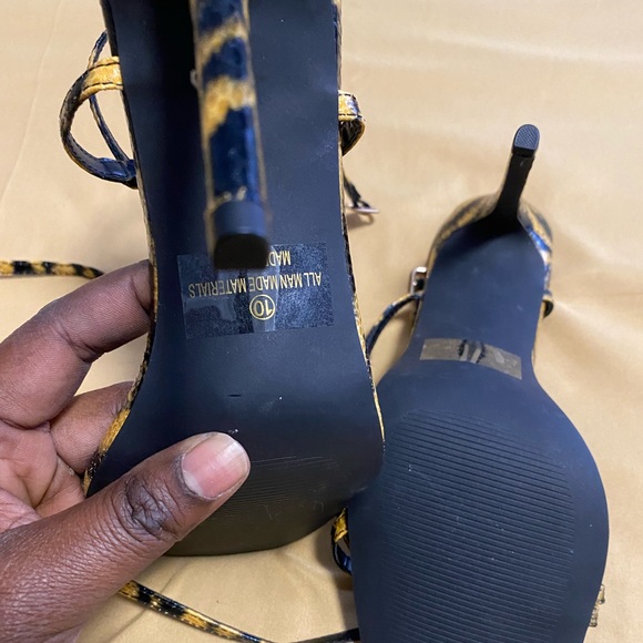 Fashion Nova heels - Picture 2 of 4